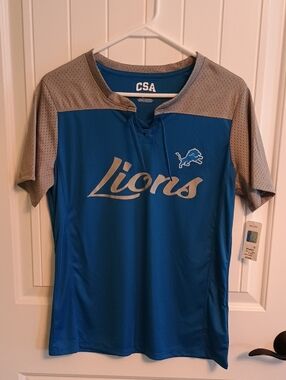 Brand New Women's Size Medium Detroit Lions Blue and Gray Team Athletic Top